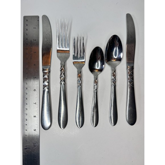 Gorham 18/8 Stainless Flatware 5 pc Place Setting + extra knife X Pattern - Picture 1 of 13
